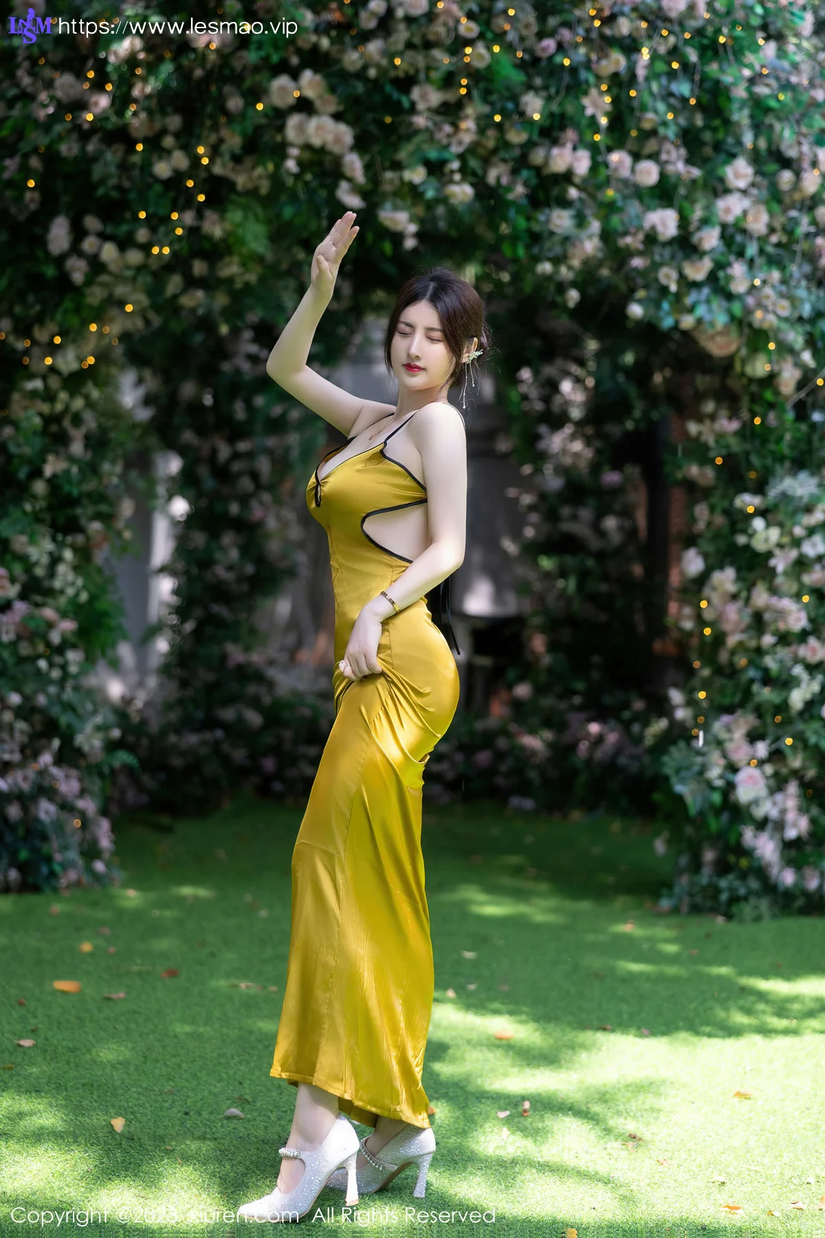 XiuRen 秀人 No.7302  诗诗kiki 吊带长裙性感写真33 - 41