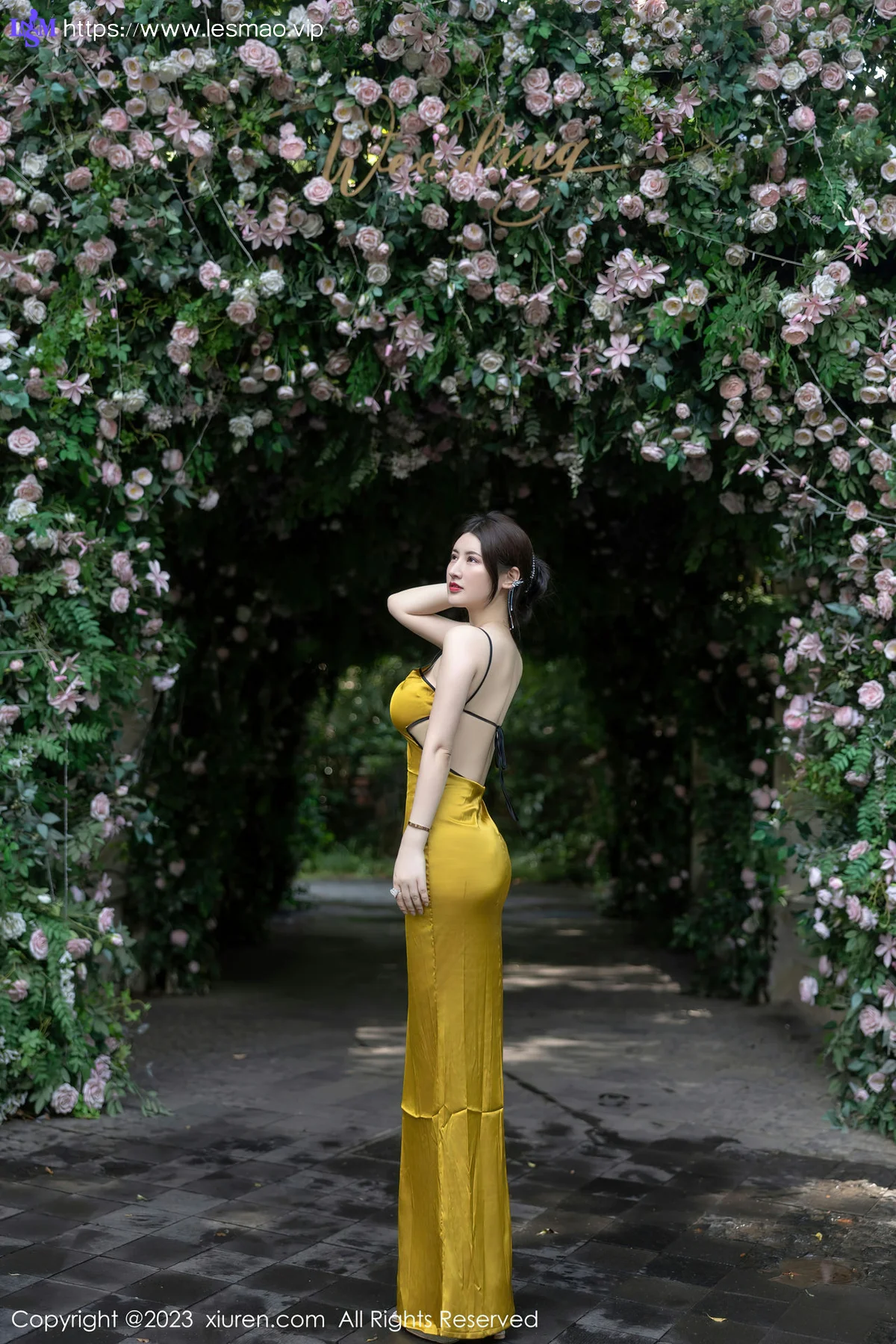 XiuRen 秀人 No.7302  诗诗kiki 吊带长裙性感写真33 - 43