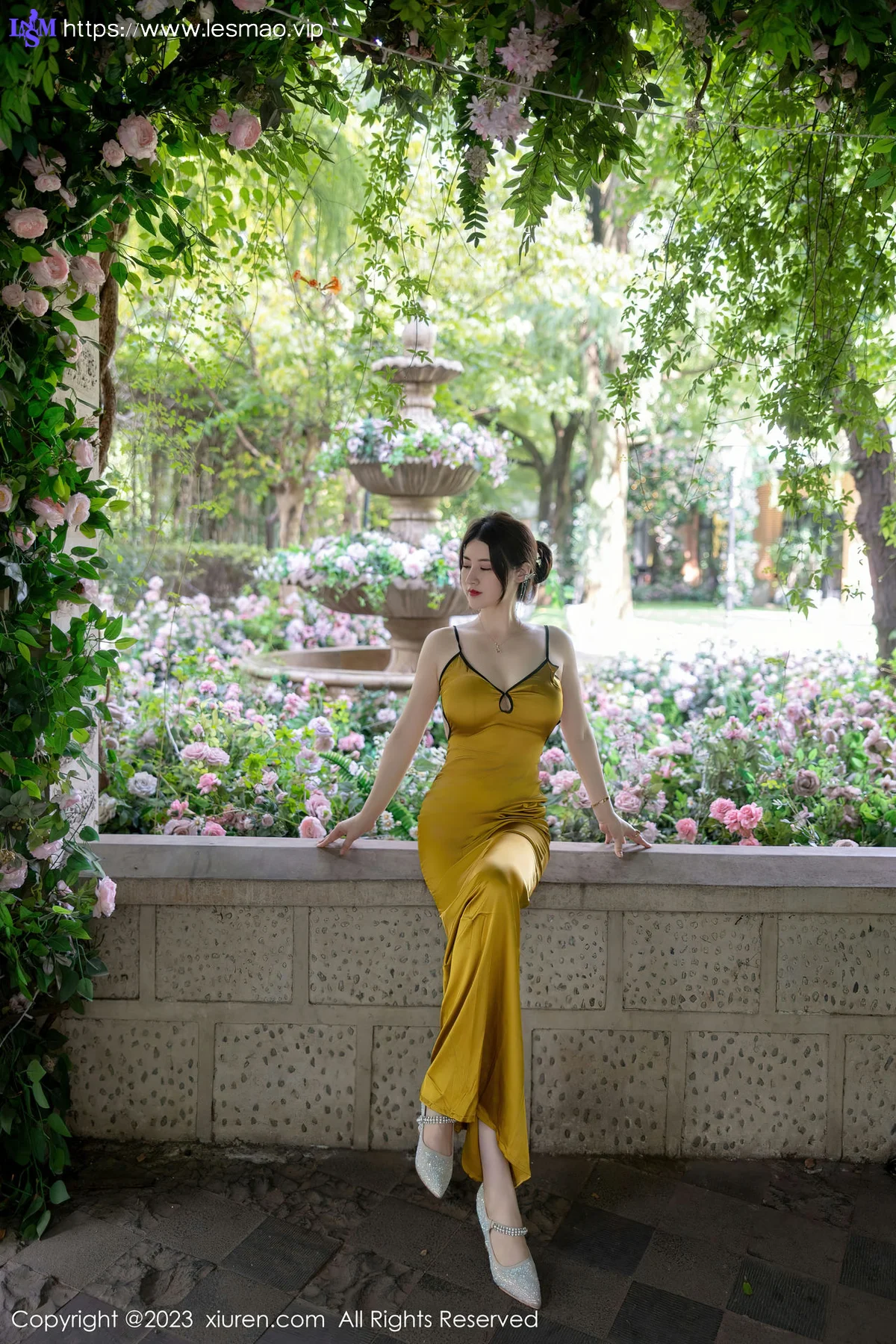 XiuRen 秀人 No.7302  诗诗kiki 吊带长裙性感写真33 - 44