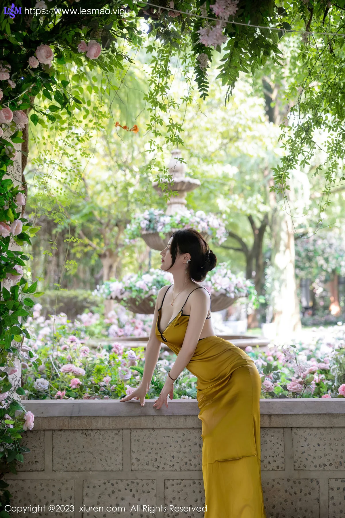 XiuRen 秀人 No.7302  诗诗kiki 吊带长裙性感写真33 - 45