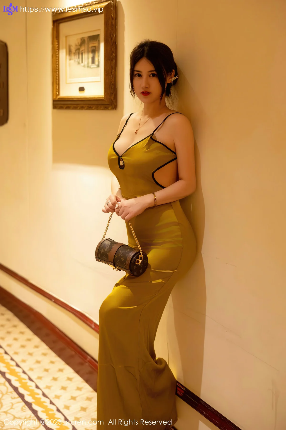 XiuRen 秀人 No.7302  诗诗kiki 吊带长裙性感写真33 - 50