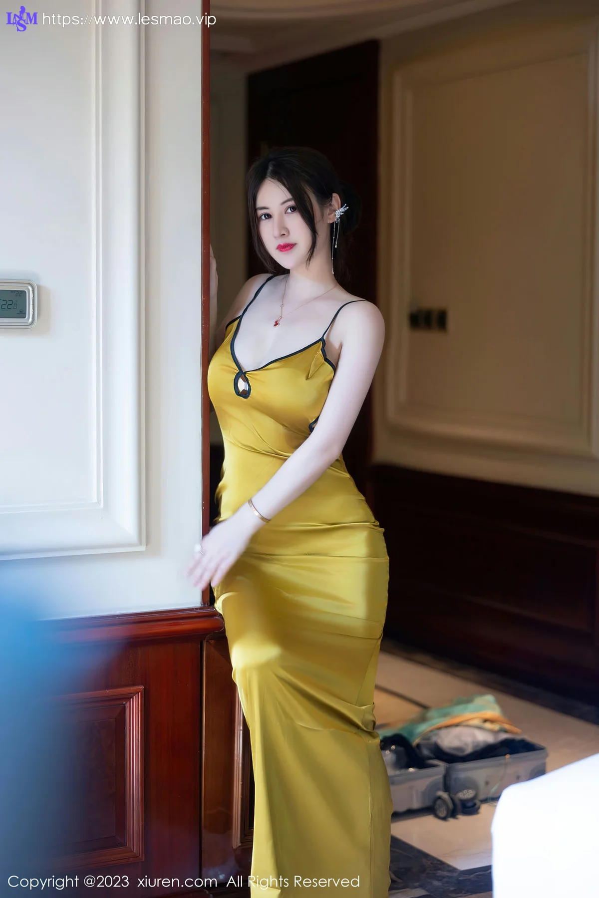 XiuRen 秀人 No.7302  诗诗kiki 吊带长裙性感写真33 - 53