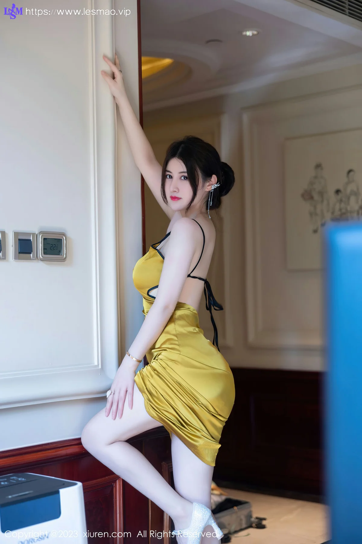 XiuRen 秀人 No.7302  诗诗kiki 吊带长裙性感写真33 - 56