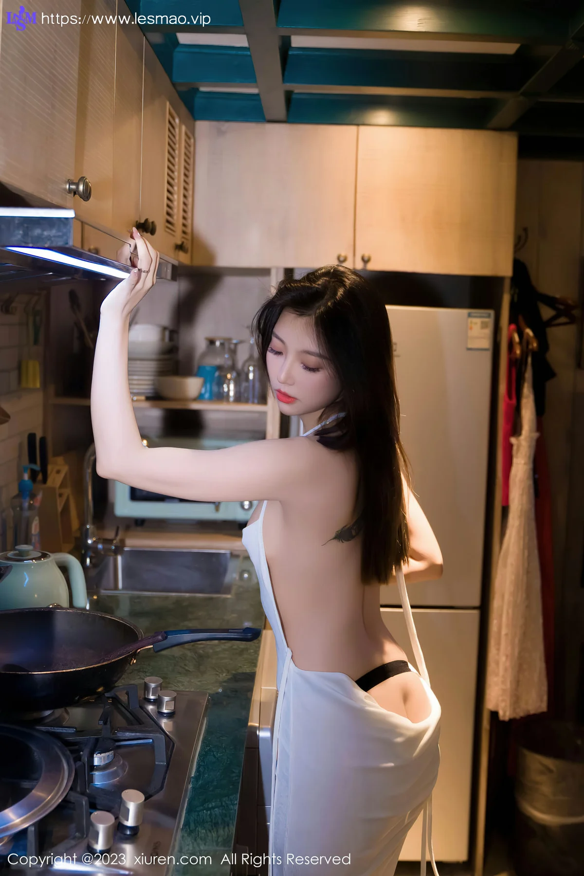 XiuRen 秀人 No.7371  冯木木LRIS 露背连衣长裙性感写真 - 14