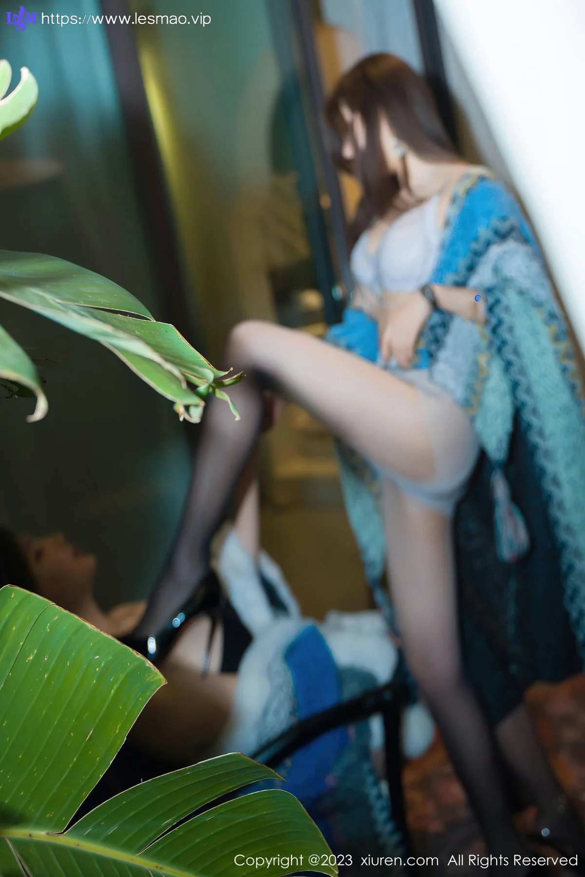 XiuRen 秀人 No.7393  绮里嘉ula和Carol周妍希 模特合集写真1 - 19