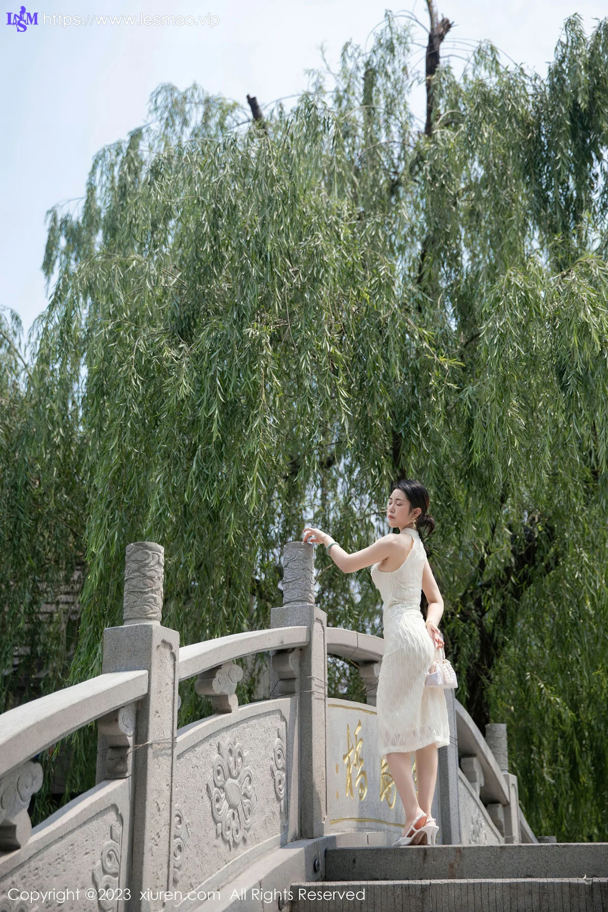 XiuRen 秀人 No.7435  严利娅Yuliya 白色旗袍性感写真 - 10