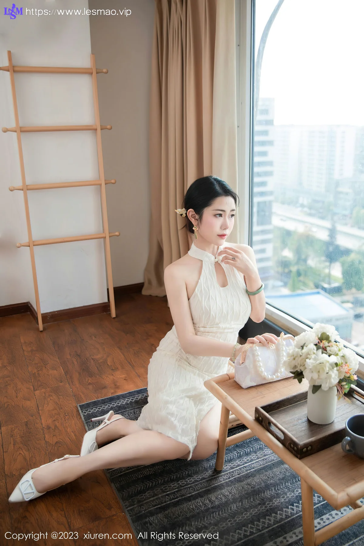 XiuRen 秀人 No.7435  严利娅Yuliya 白色旗袍性感写真 - 24