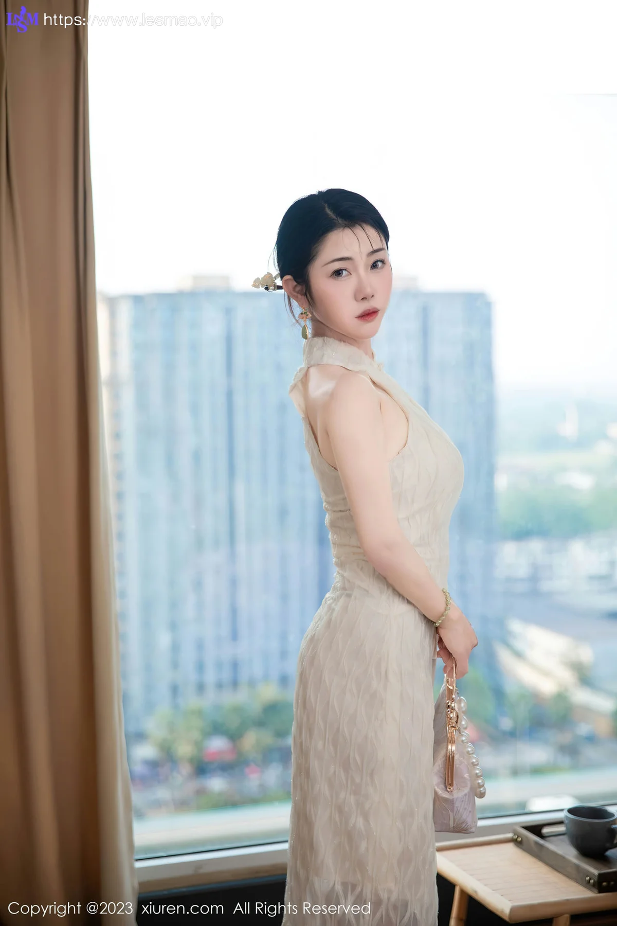 XiuRen 秀人 No.7435  严利娅Yuliya 白色旗袍性感写真 - 36