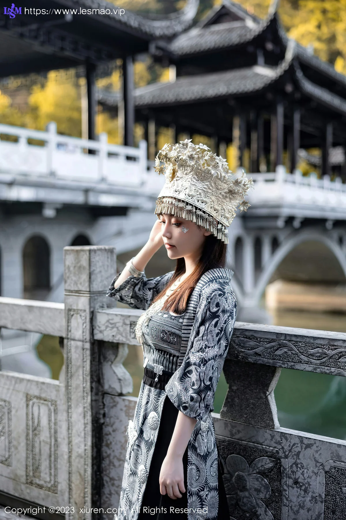 XiuRen 秀人 No.7448  豆瓣酱 银饰苗族服饰性感写真111 - 8