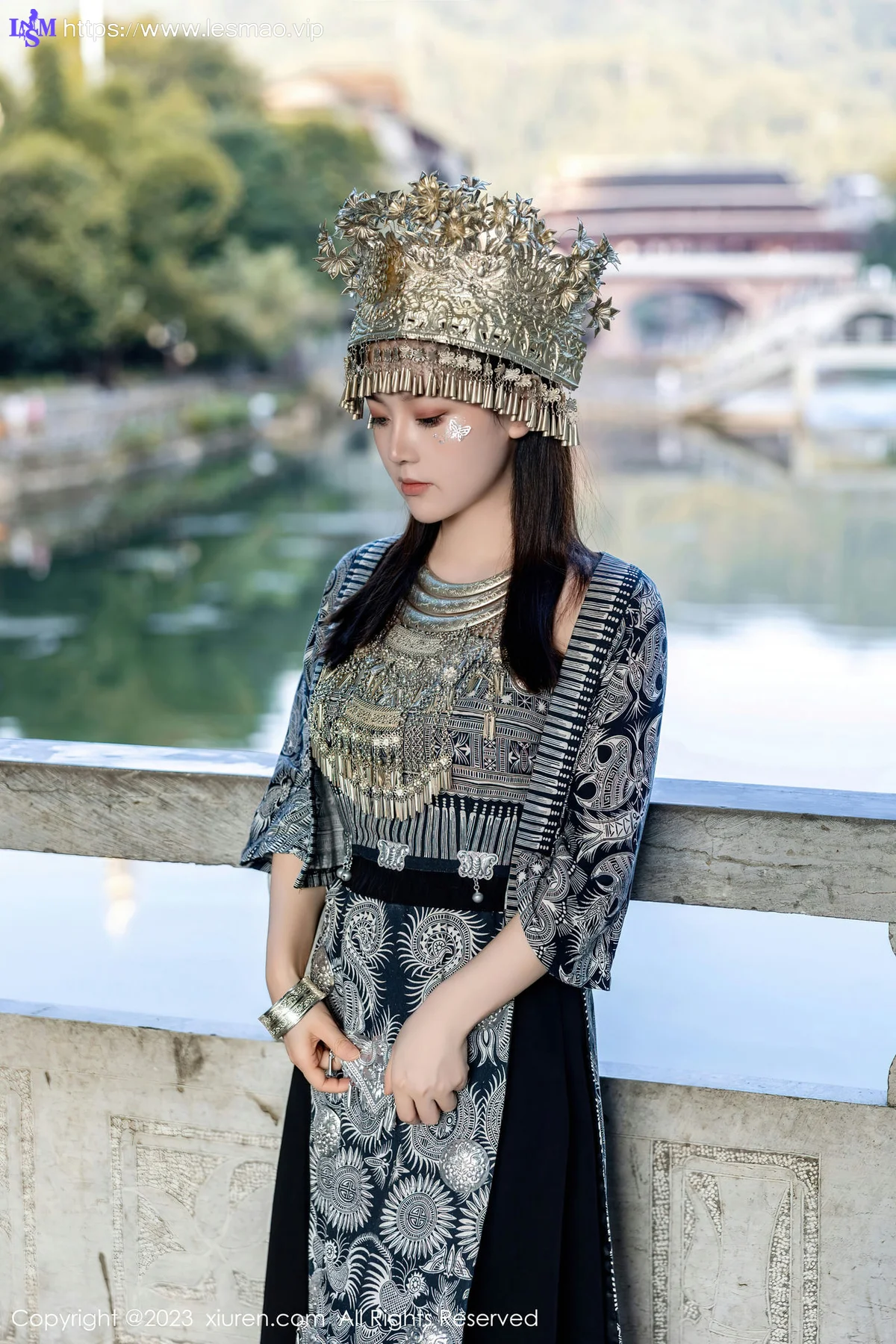 XiuRen 秀人 No.7448  豆瓣酱 银饰苗族服饰性感写真111 - 13