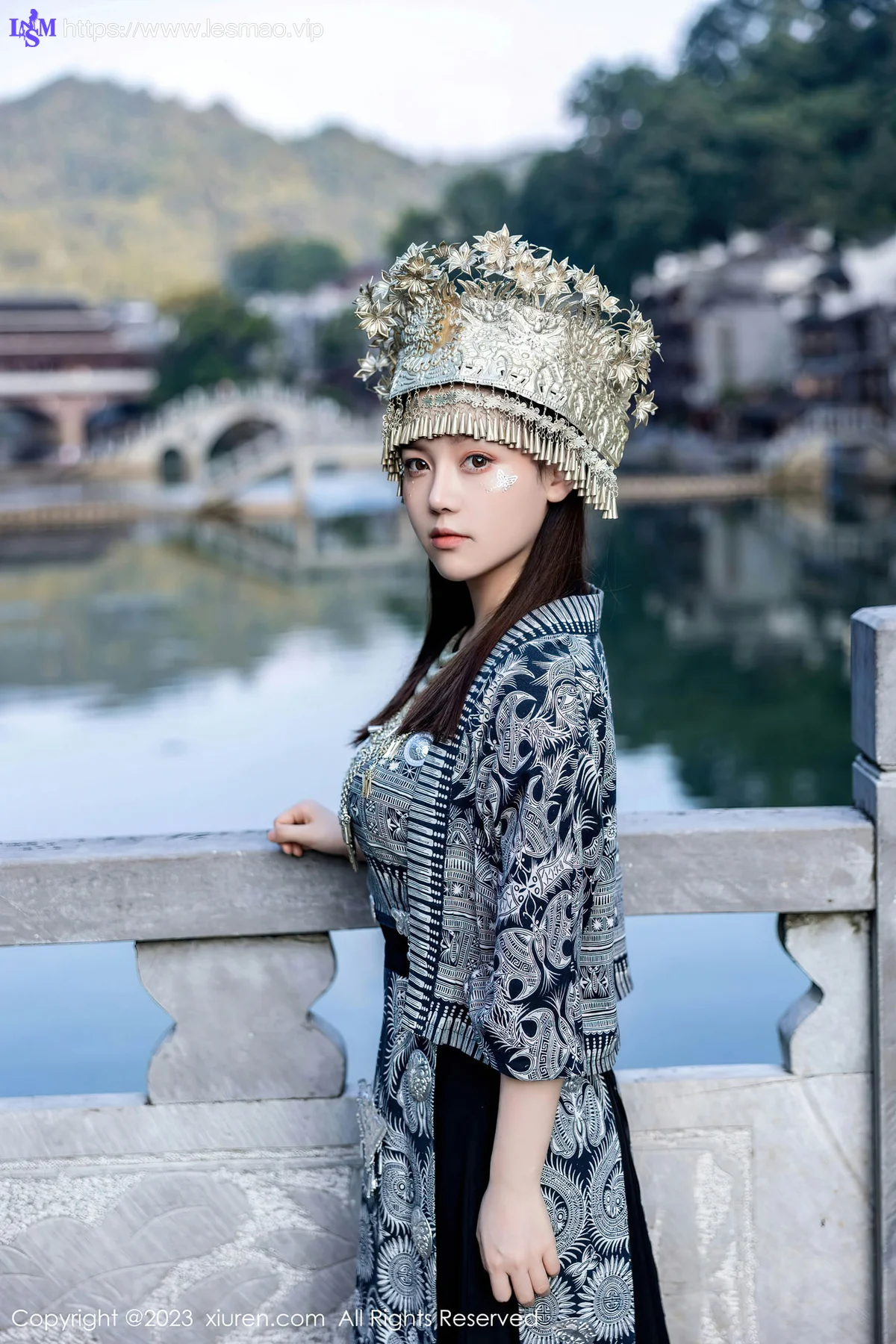 XiuRen 秀人 No.7448  豆瓣酱 银饰苗族服饰性感写真111 - 15