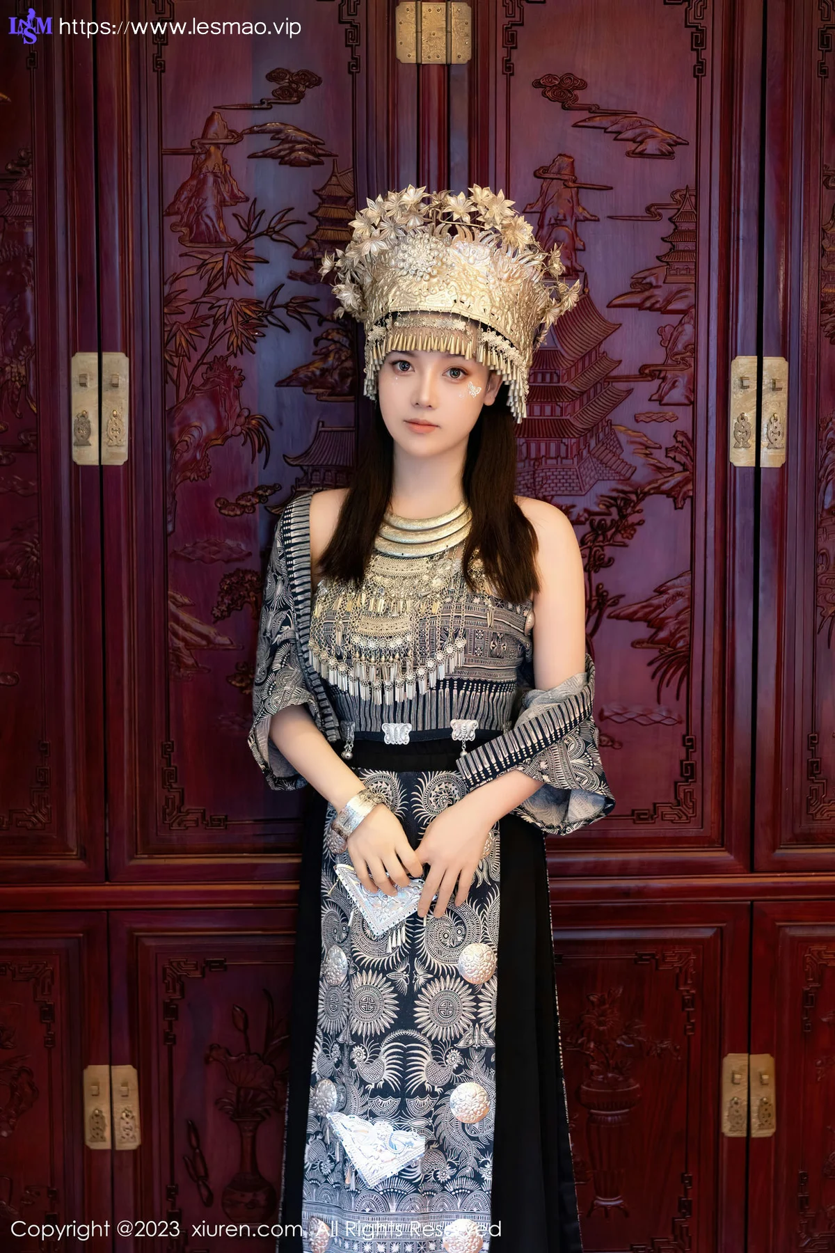 XiuRen 秀人 No.7448  豆瓣酱 银饰苗族服饰性感写真111 - 20