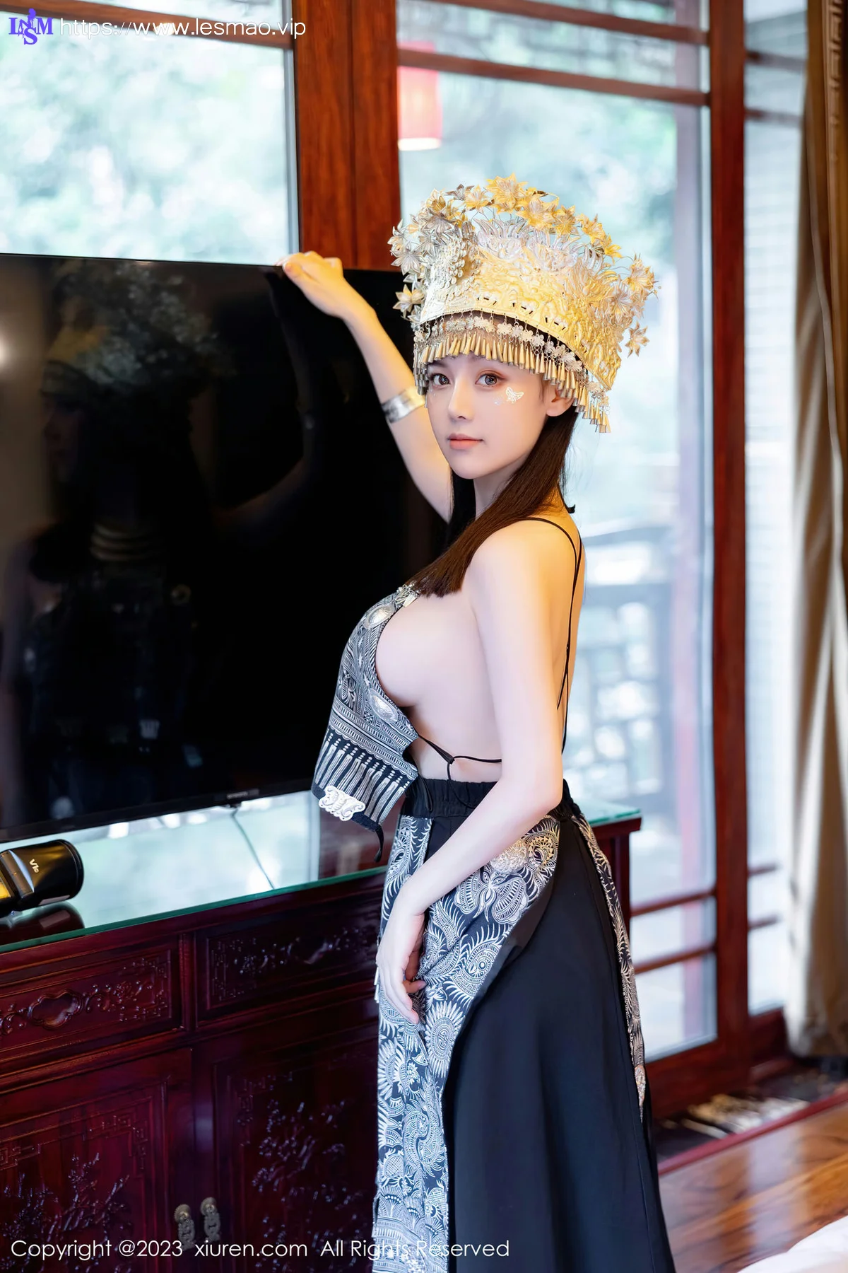 XiuRen 秀人 No.7448  豆瓣酱 银饰苗族服饰性感写真111 - 25
