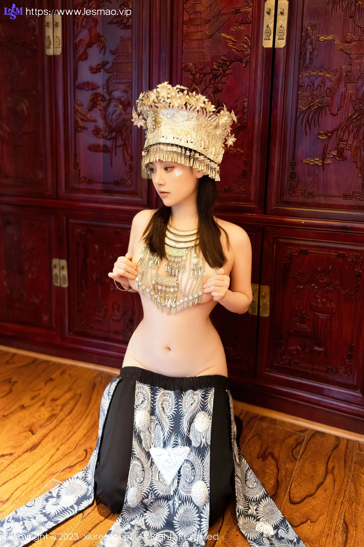 XiuRen 秀人 No.7448  豆瓣酱 银饰苗族服饰性感写真111 - 70