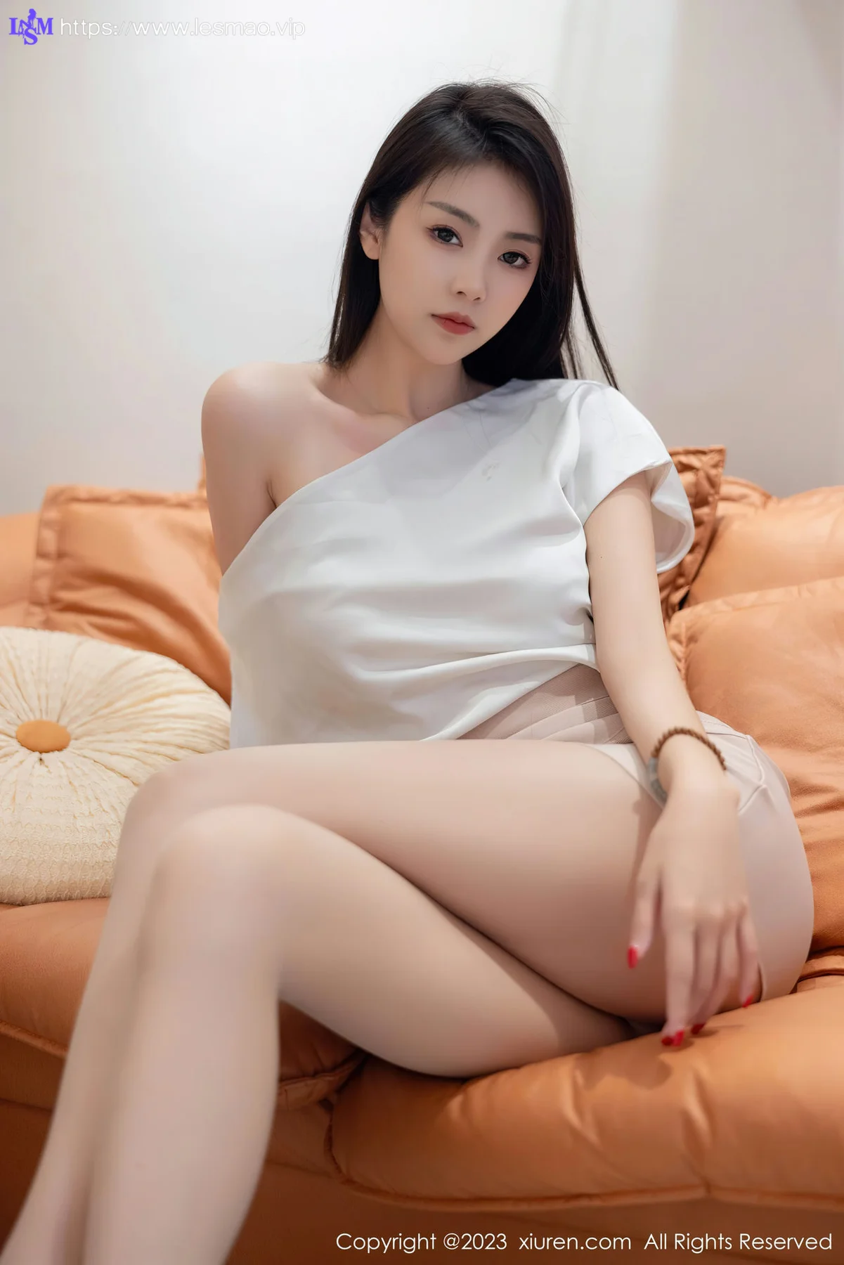 XiuRen 秀人 No.7457  可樂Vicky 原色丝袜性感写真33 - 24