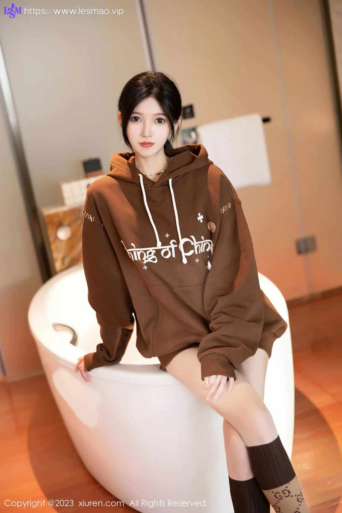 XiuRen 秀人 No.7488  程程程- 咖啡色卫衣性感写真1 - 16