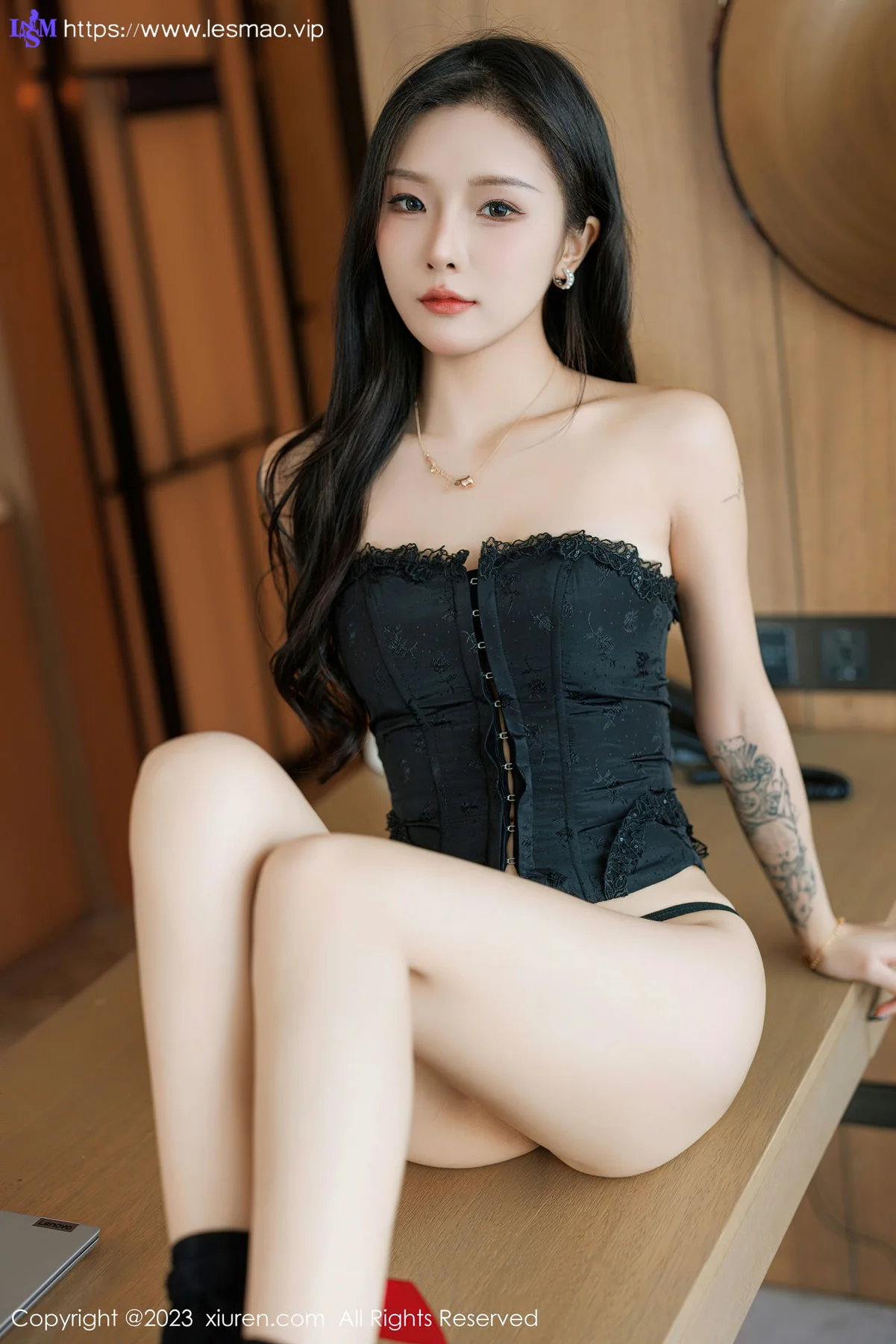 XiuRen 秀人 No.7511  七七kiko  灰色西服性感写真3 - 34