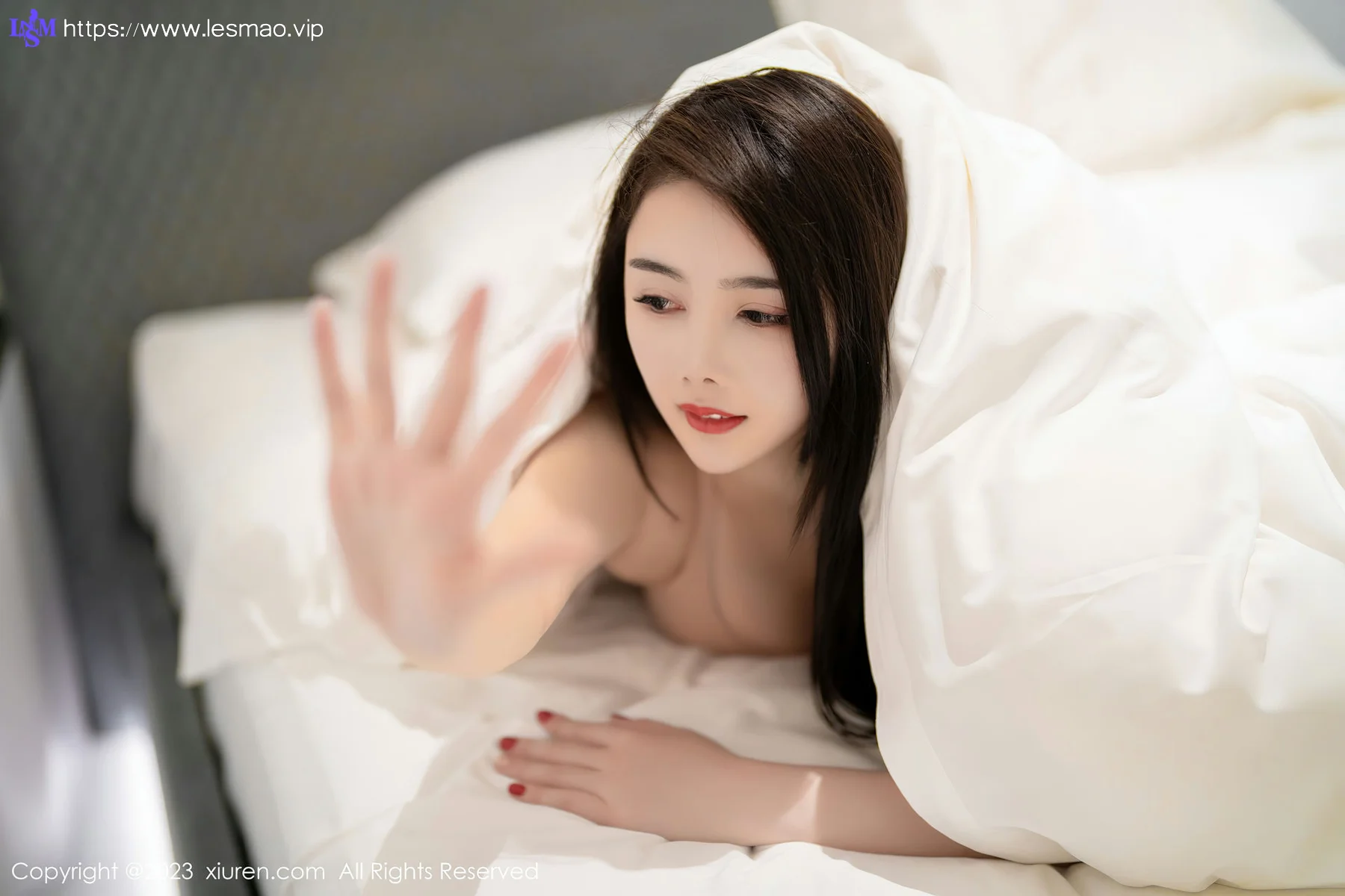 XiuRen 秀人 No.7517  summer宝宝 诱人原色丝袜性感写真 - 15
