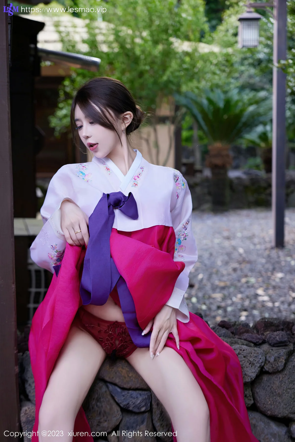 XiuRen 秀人 No.7522  tina_甜仔  红色打长今服饰济州岛旅拍33 - 20