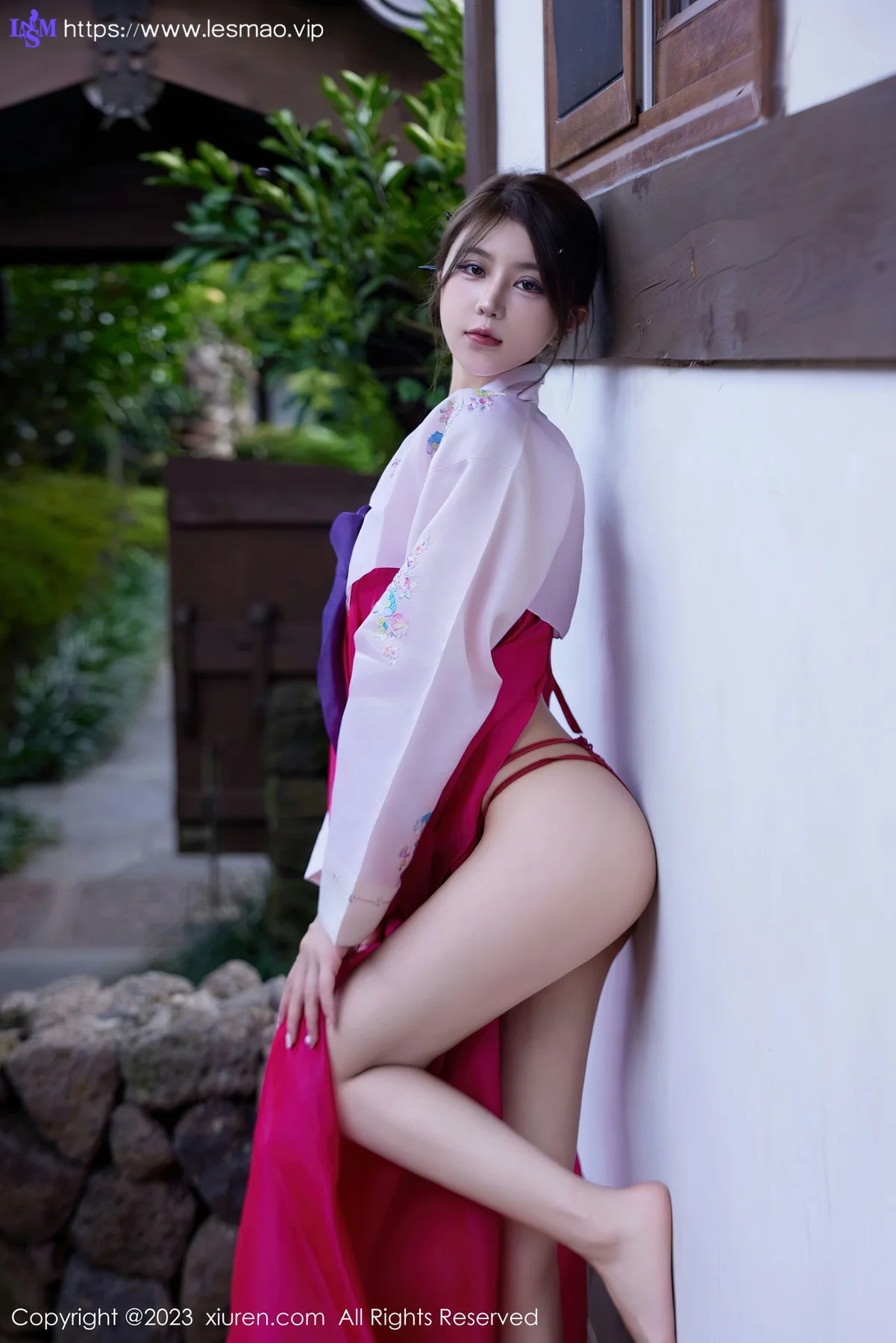 XiuRen 秀人 No.7522  tina_甜仔  红色打长今服饰济州岛旅拍33 - 23