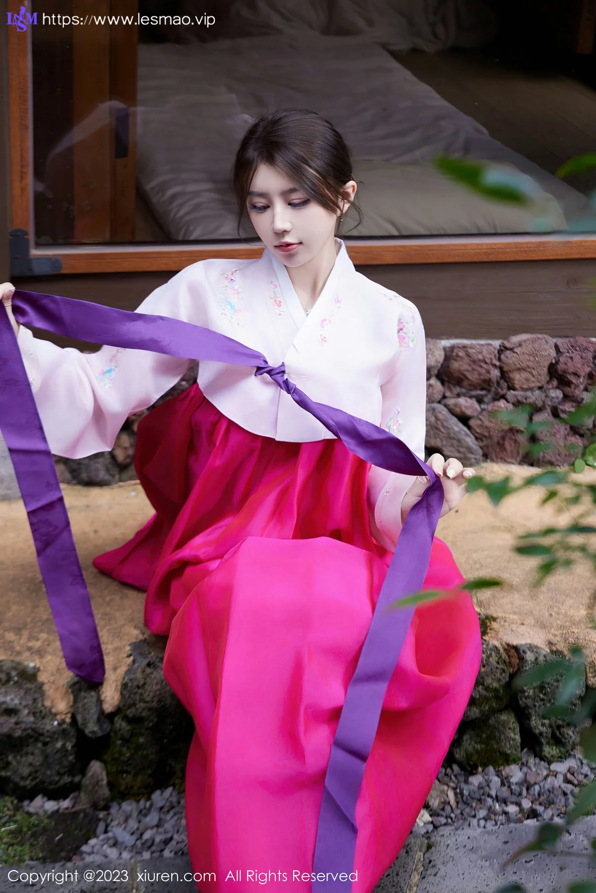 XiuRen 秀人 No.7522  tina_甜仔  红色打长今服饰济州岛旅拍33 - 26