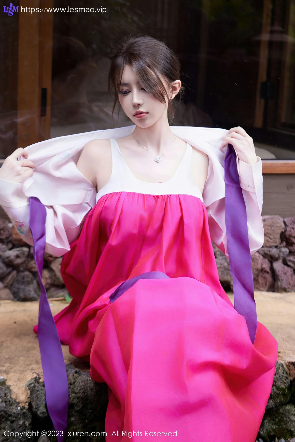 XiuRen 秀人 No.7522  tina_甜仔  红色打长今服饰济州岛旅拍33 - 27