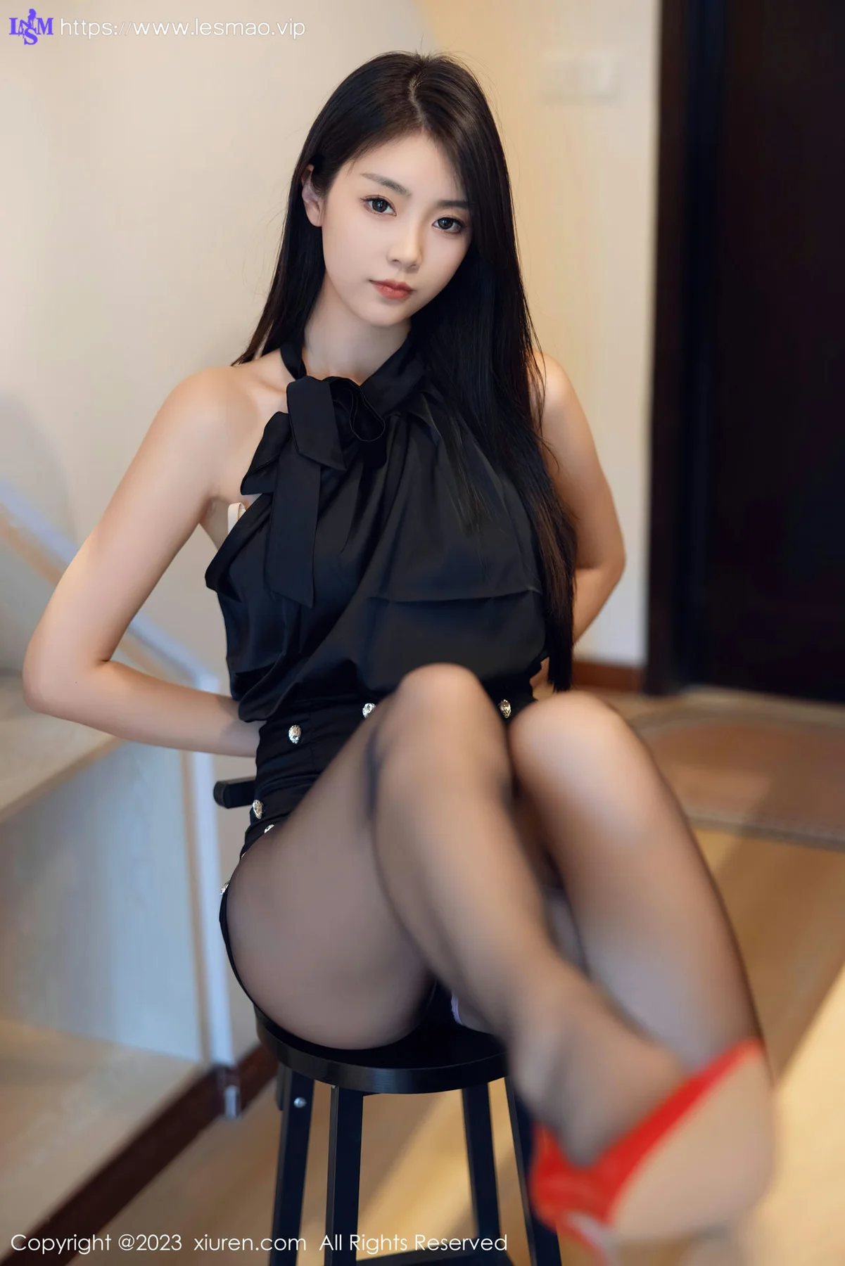 XiuRen 秀人 No.7535  可樂Vicky 圆点短裙性感写真 - 20