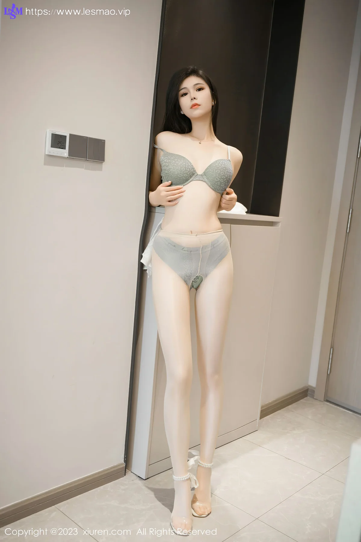 XiuRen 秀人 No.7559 雪糕CiCi 白色旗袍服饰性感写真2 - 31
