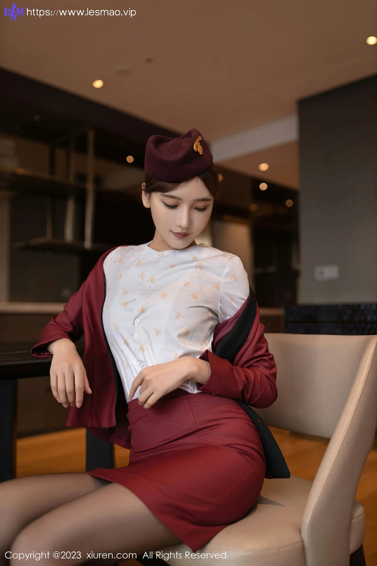 XiuRen 秀人 No.7569 陆萱萱 空姐制服济州岛旅拍111 - 12
