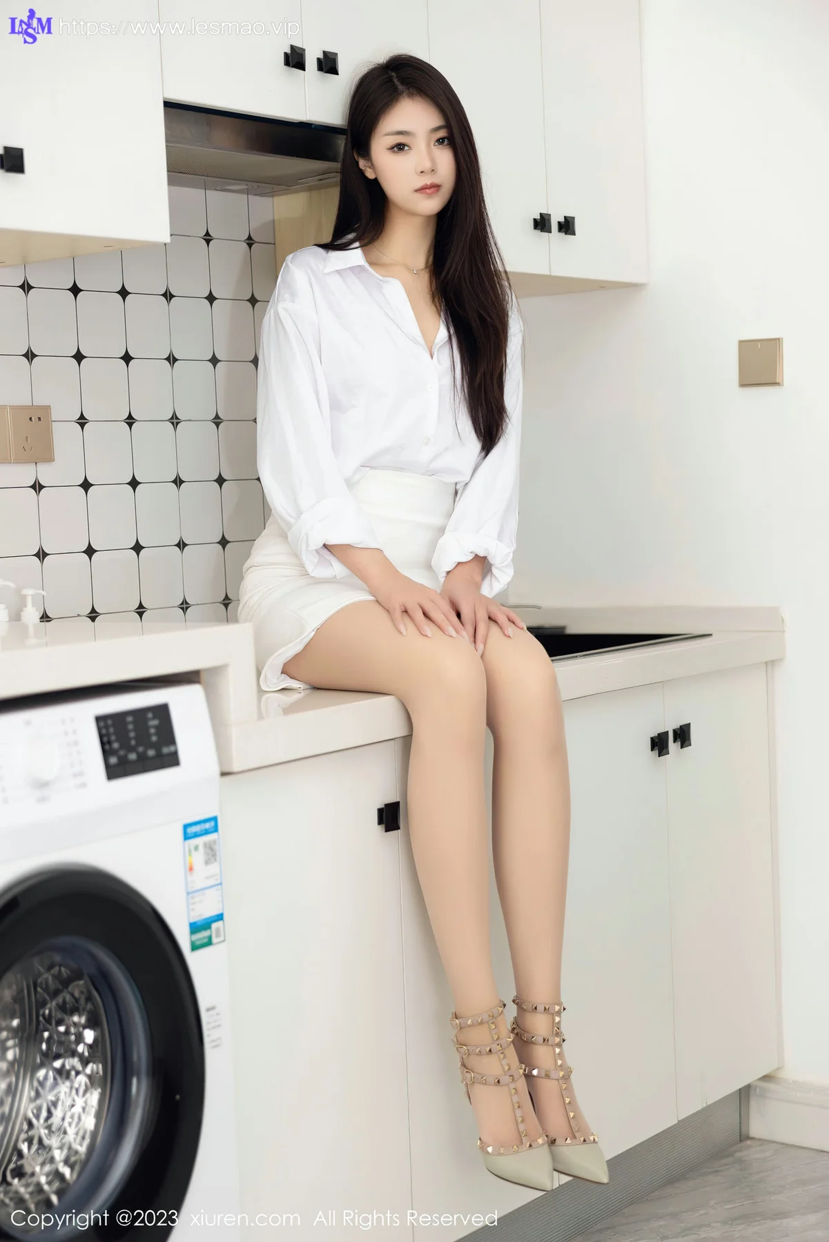 XiuRen 秀人 No.7601  可樂Vicky 美腿玉足性感写真1 - 31