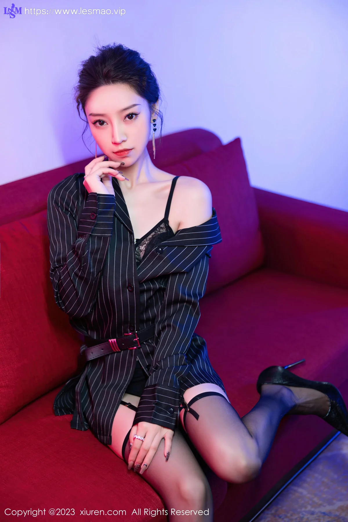 XiuRen 秀人 No.7611  苏曼兮 魅惑黑丝性感写真11 - 14
