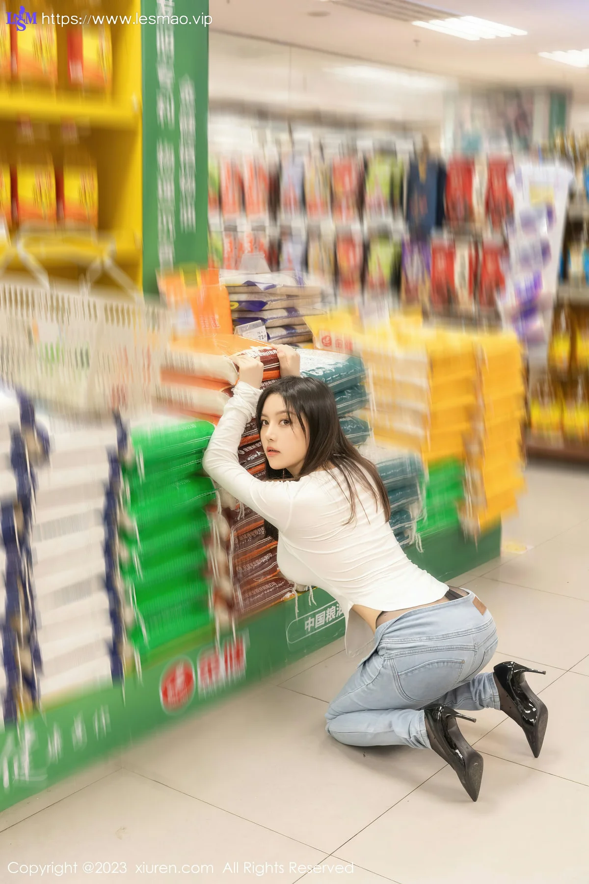 XiuRen 秀人 No.7616  豆瓣酱 超市场景拍摄性感写真111 - 78
