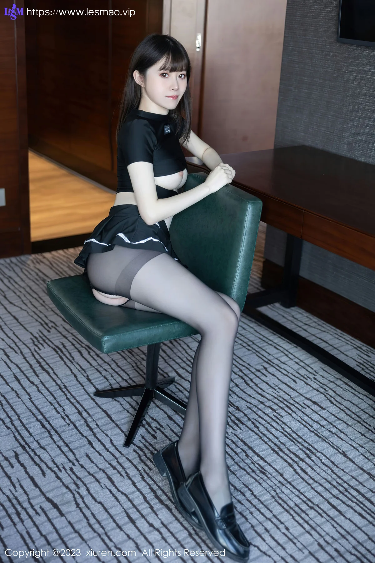 XiuRen 秀人 No.7637  林悠悠 妩媚欲滴性感写真22 - 36