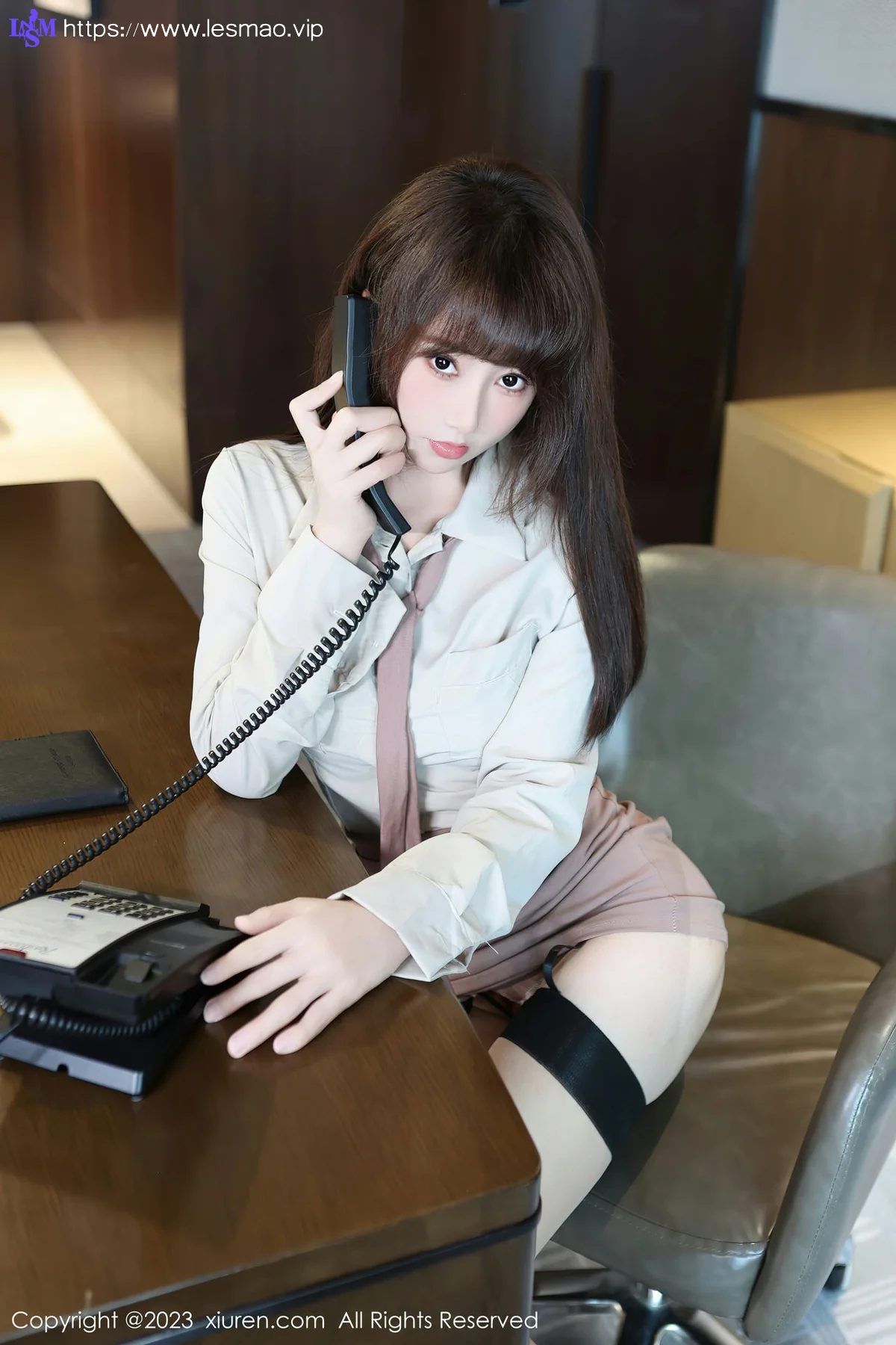 XiuRen 秀人 No.7643  白笑笑 捆绑主题拍摄性感写真1 - 5