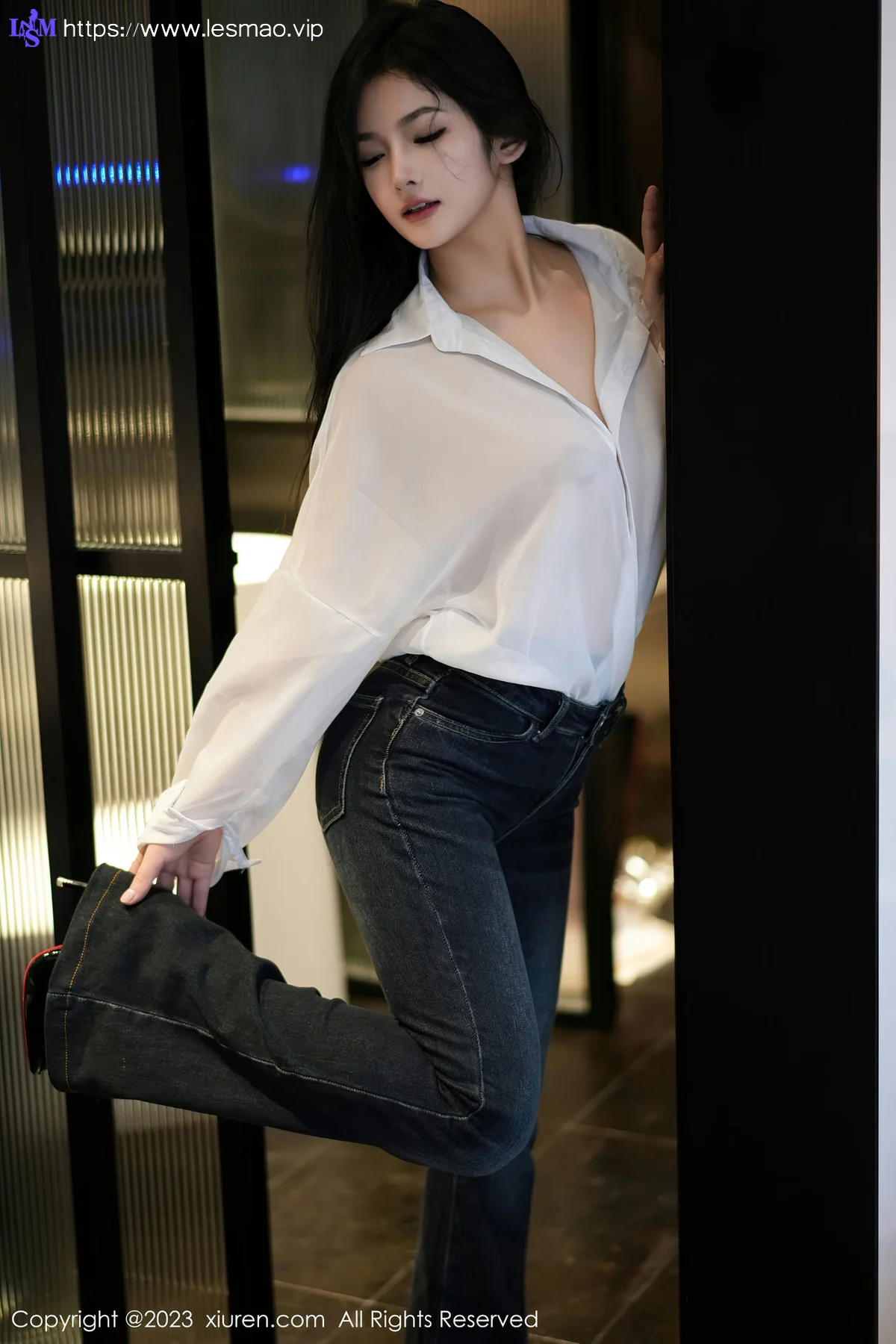 XiuRen 秀人 No.7645  谭小灵 简约牛仔裤性感写真11 - 14