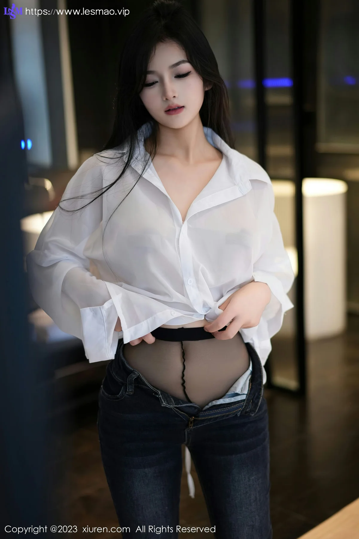 XiuRen 秀人 No.7645  谭小灵 简约牛仔裤性感写真11 - 19