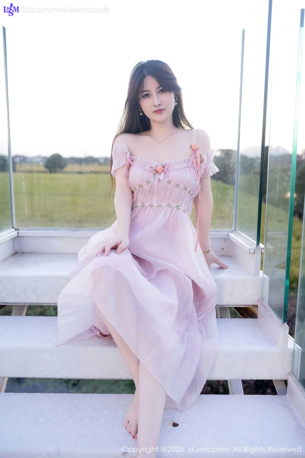 XiuRen 秀人 No.7666  诗诗kiki 魅惑灰丝性感写真1 - 14