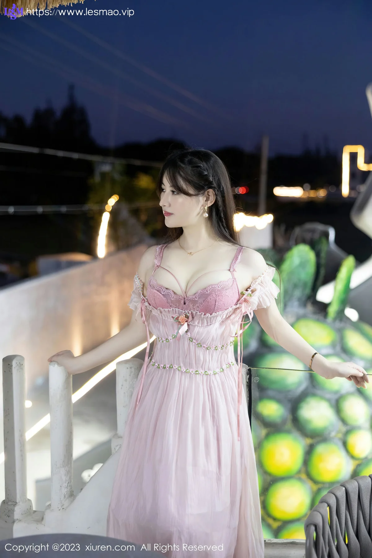 XiuRen 秀人 No.7666  诗诗kiki 魅惑灰丝性感写真1 - 17