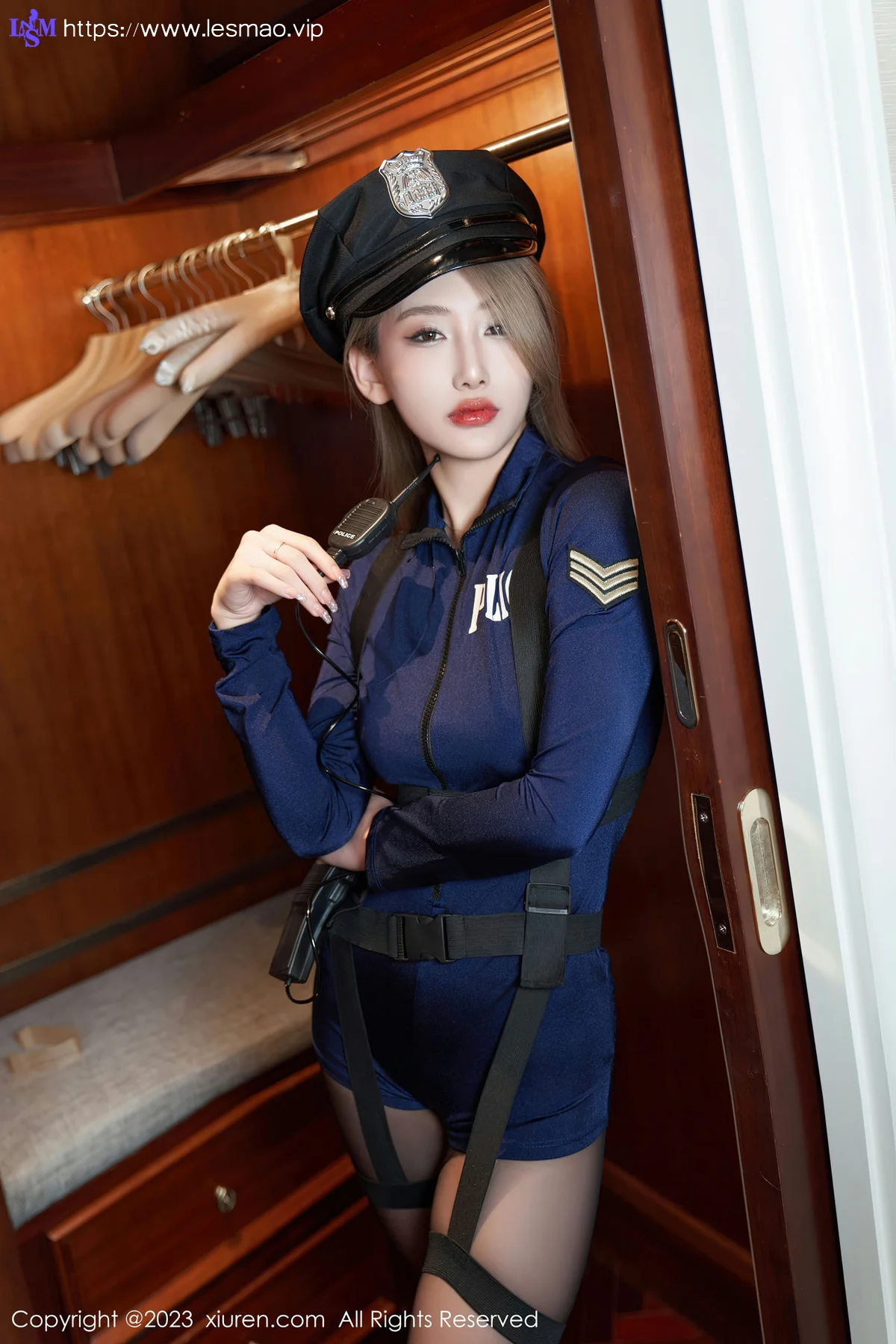 XiuRen 秀人 No.7671  沈青黛 情趣警官制服泰国旅拍3 - 13