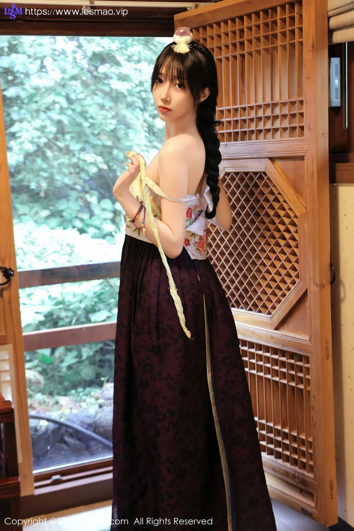 XiuRen 秀人 No.7677  玥儿玥er 大长今服饰济州岛旅拍 - 18
