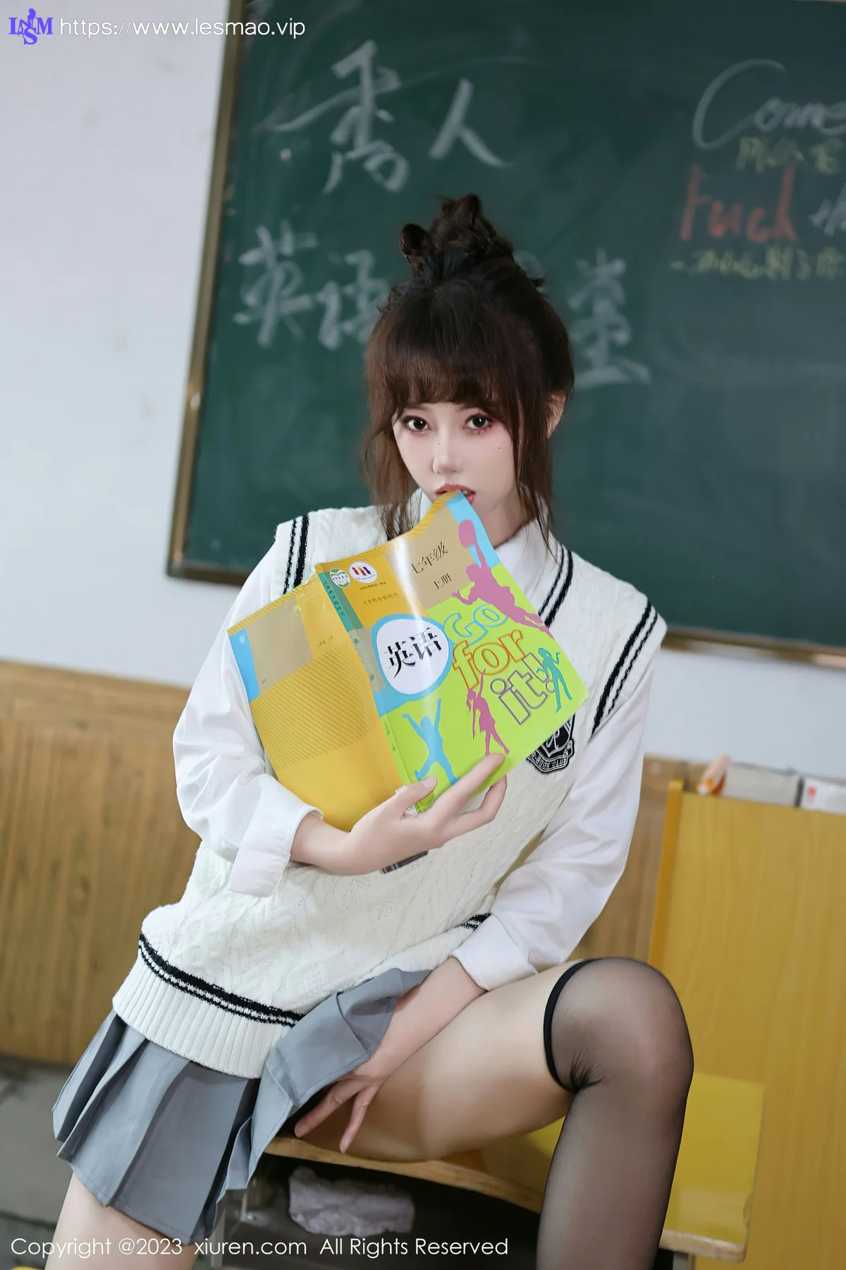 XiuRen 秀人 No.7712  白笑笑 白色学妹制服性感写真1 - 21