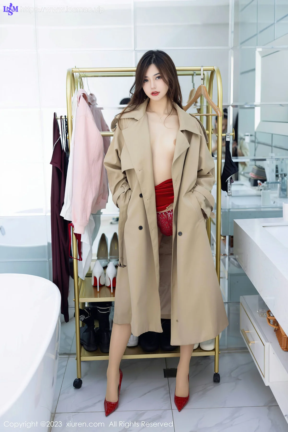 XiuRen 秀人 No.7715  绮里嘉ula 原色丝袜性感写真33 - 42