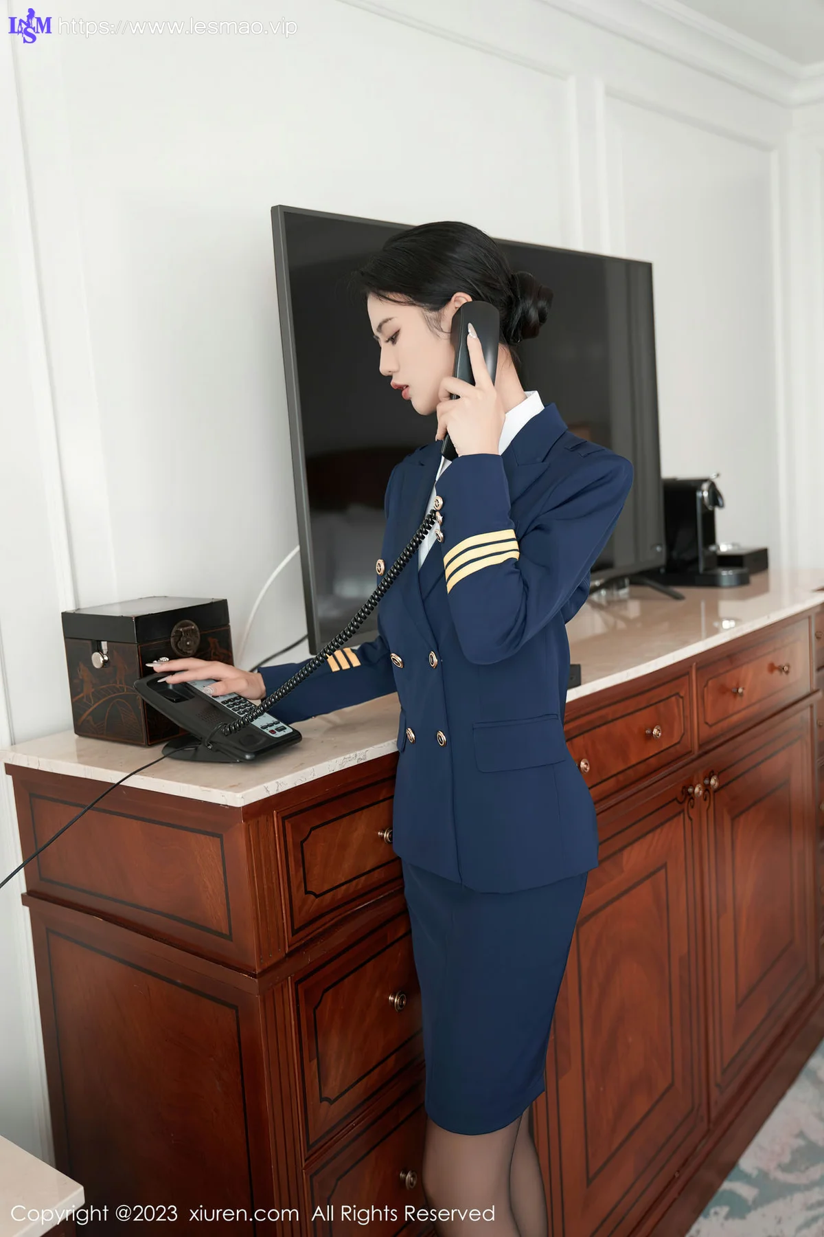 XiuRen 秀人 No.7737  浅浅Danny 秘书角色装扮性感写真1 - 19