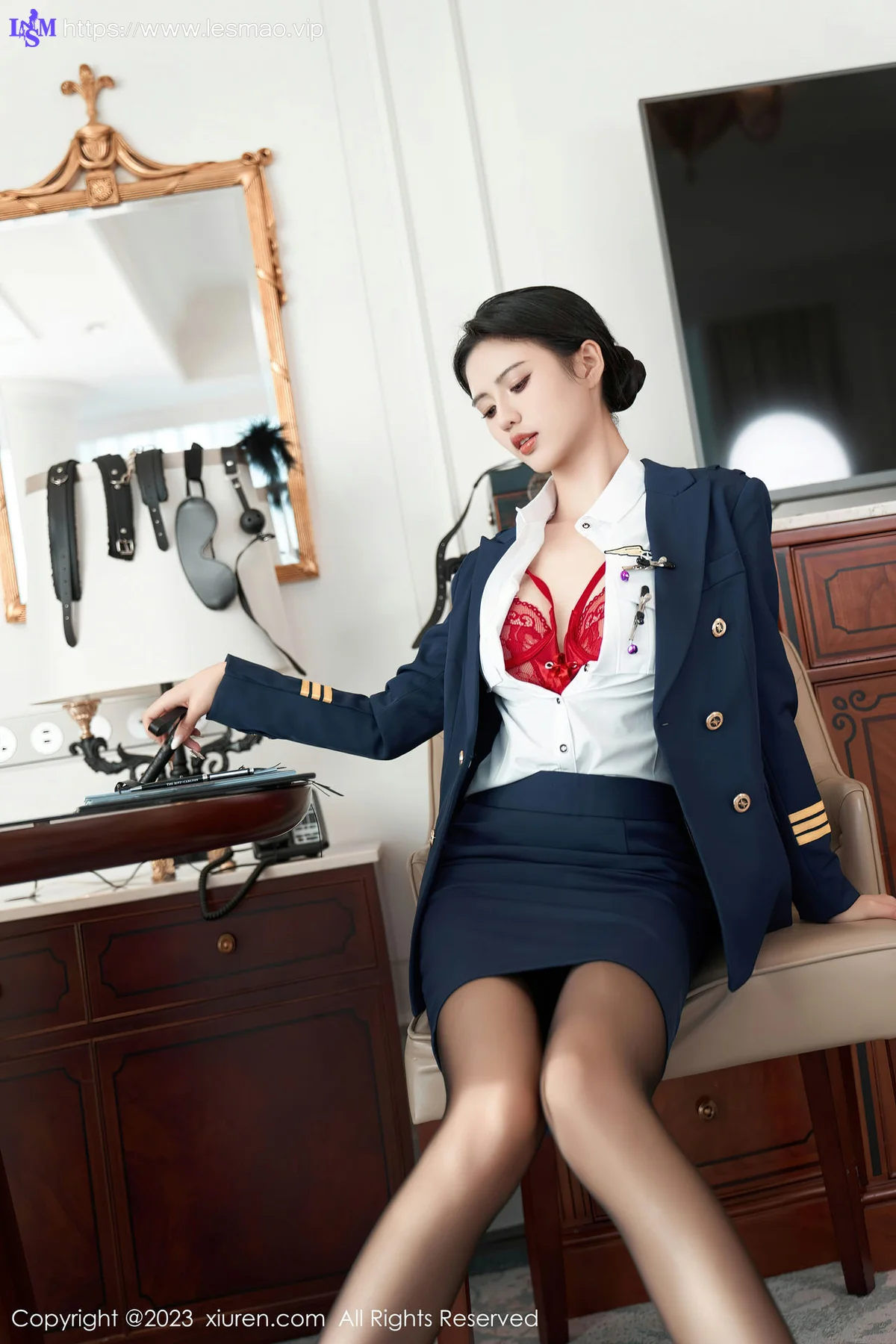 XiuRen 秀人 No.7737  浅浅Danny 秘书角色装扮性感写真1 - 33