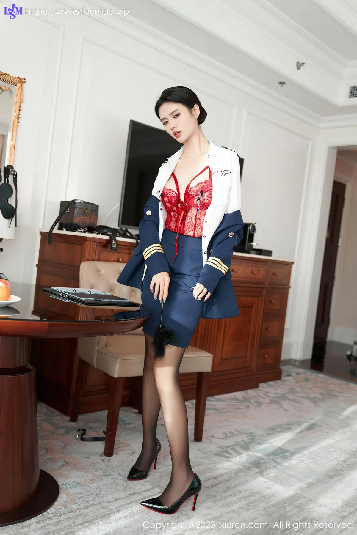 XiuRen 秀人 No.7737  浅浅Danny 秘书角色装扮性感写真1 - 52