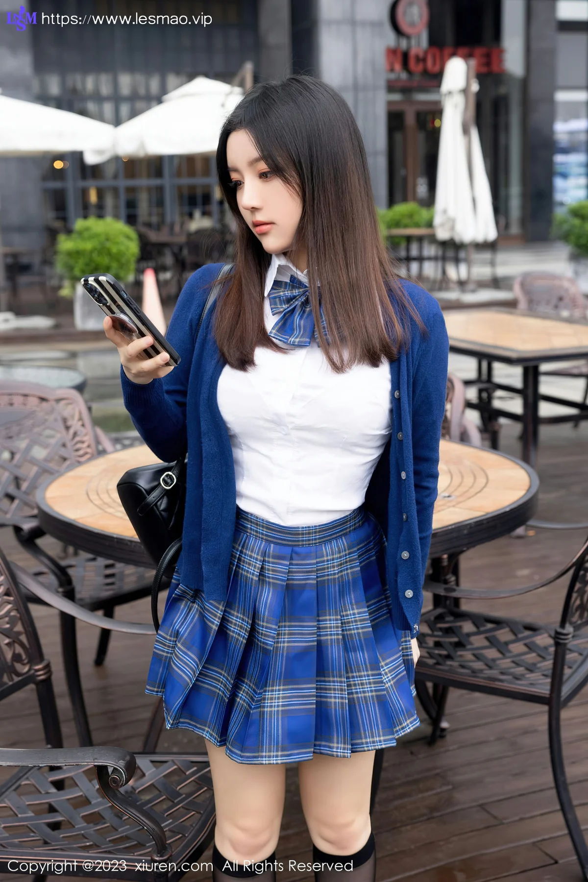 XiuRen 秀人 No.7754  豆瓣酱 白色蕾丝蓝色格子短裙写真111 - 16