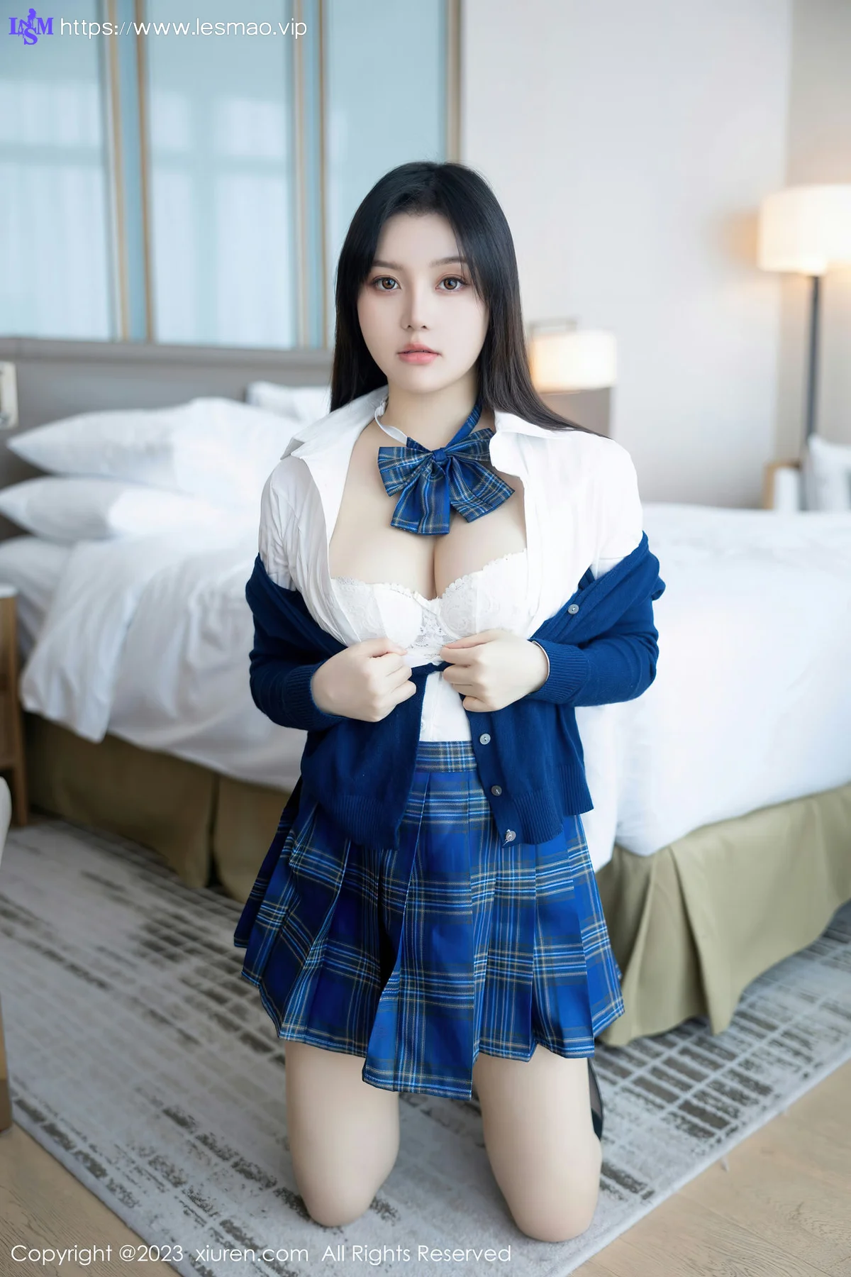 XiuRen 秀人 No.7754  豆瓣酱 白色蕾丝蓝色格子短裙写真111 - 50