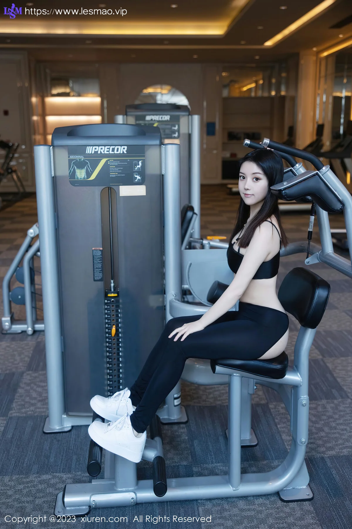 XiuRen 秀人 No.7819  豆瓣酱两位性感女神健身所场景拍摄写真111 - 32