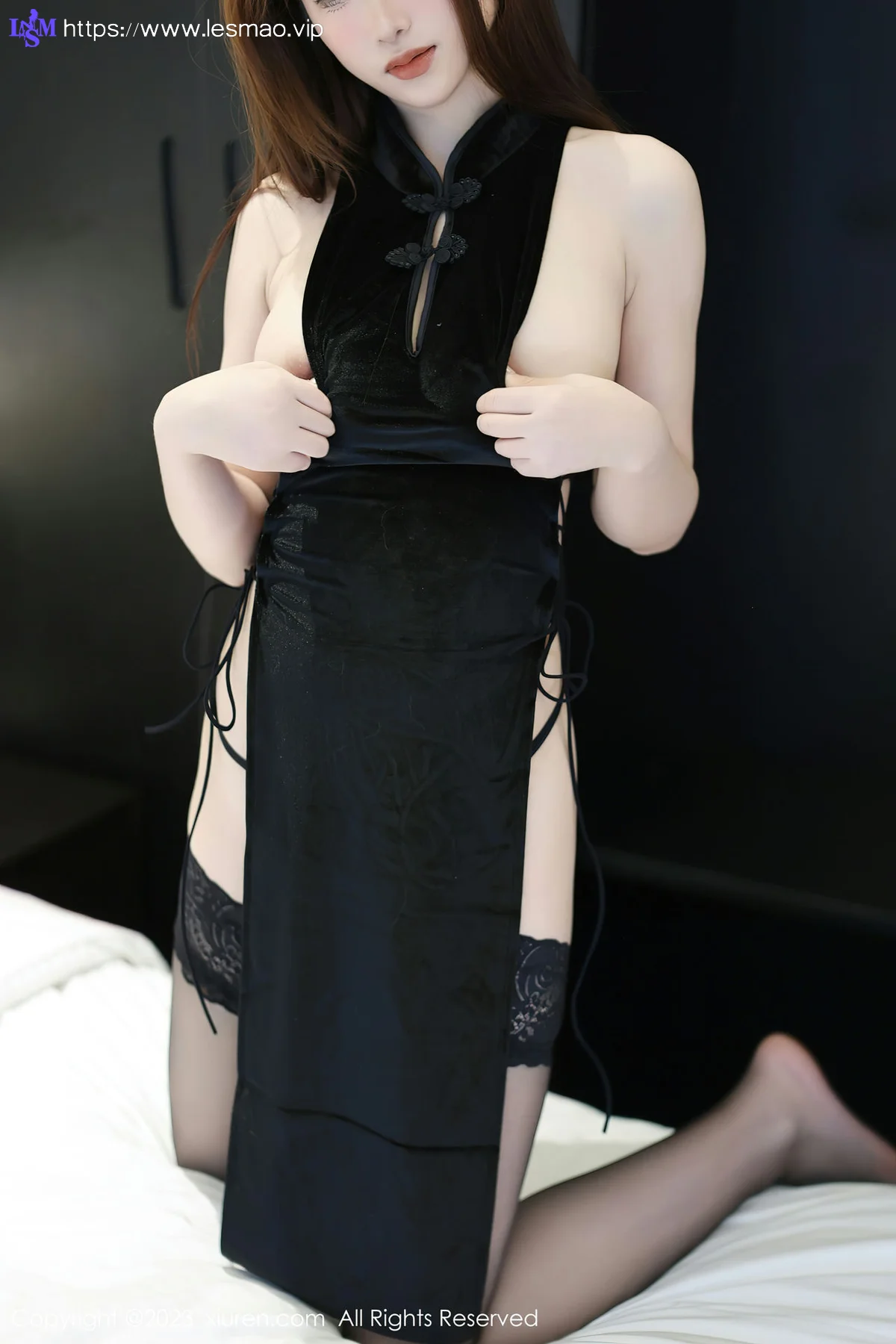 XiuRen 秀人 No.7823  月酱儿 极致美腿性感写真 - 45