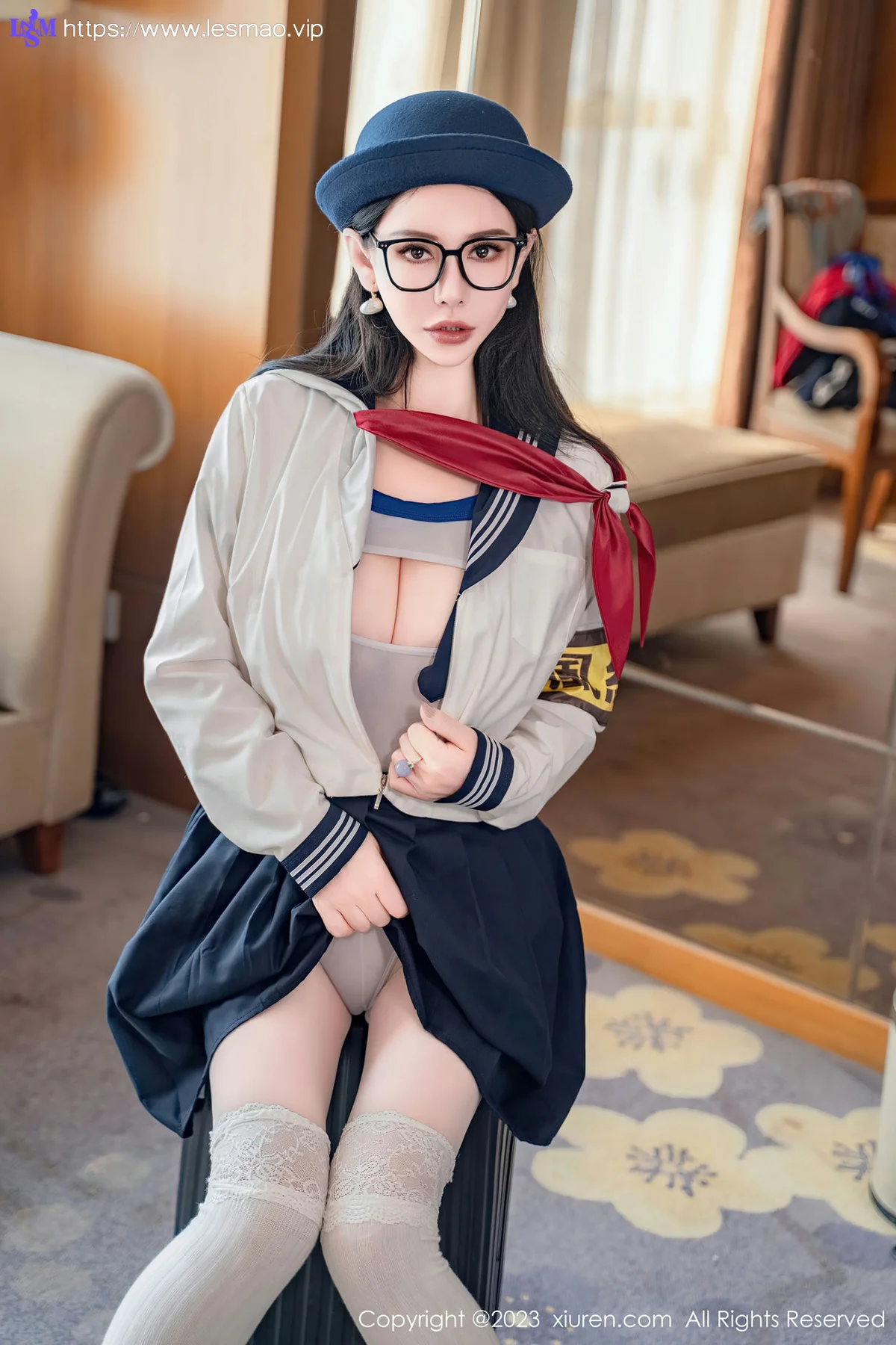 XiuRen 秀人 No.7839  悦悦姐 肉弹轰炸机首套写真22 - 47